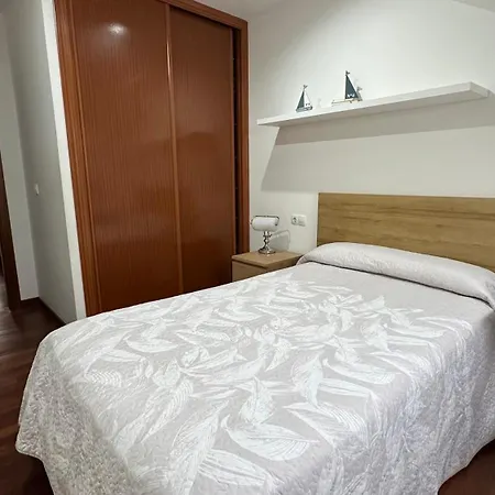 Céntrico Al Lado De La Playa Apartamento Bueu