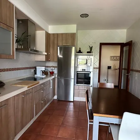 Apartamento Céntrico Al Lado De La Playa Bueu